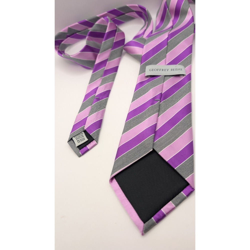 Geoffrey Beene Men's Necktie Pink Purple Grey Diagonal Stripe Silk Blend Classic - Picture 3 of 3
